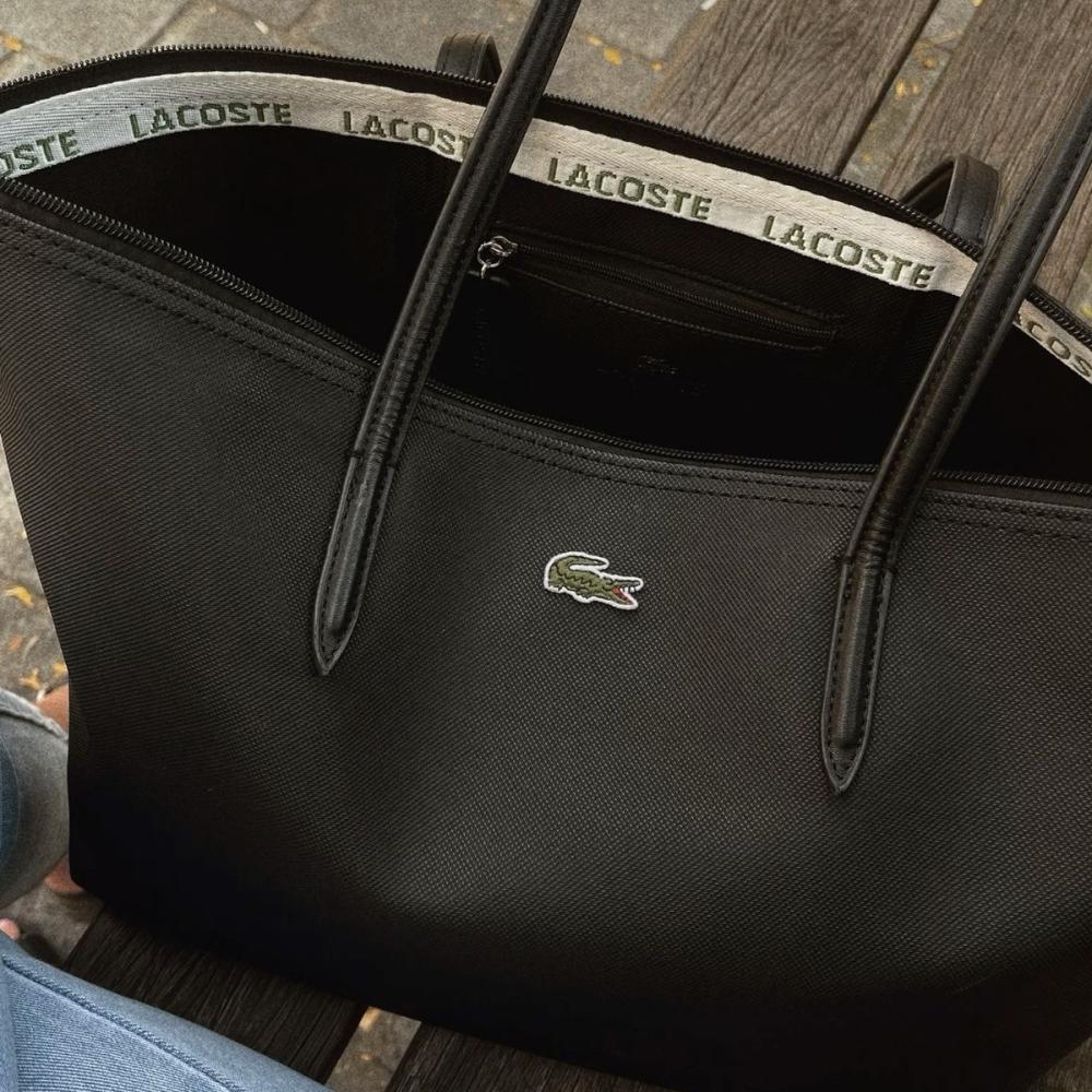 Lacoste Tote Bag – Élégance et praticité au quotidien